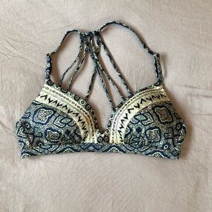 Athleta Aqualuxe bikini top, size S.